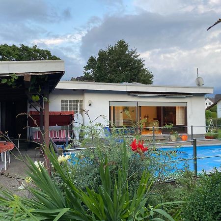 Idyllische Ferienwohnung mit Garten und Pool in Wasgau-Region an französischer Grenze Pool ist nicht beheizt wird nur im Sommer geöffnet und steht zur eigenen Verfügung Pirmasens Exterior foto